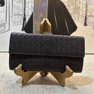 Bottega Venetta Intrecciato Lambskin Double Wallet in Brown